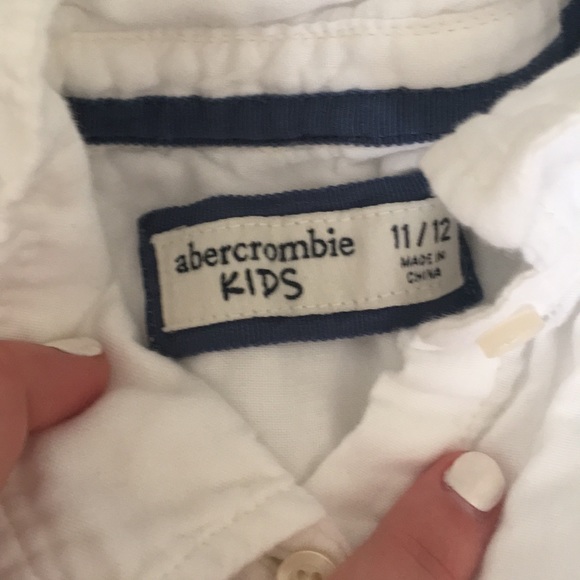 Ombré white and blue button up muscle shirt - Picture 2 of 2